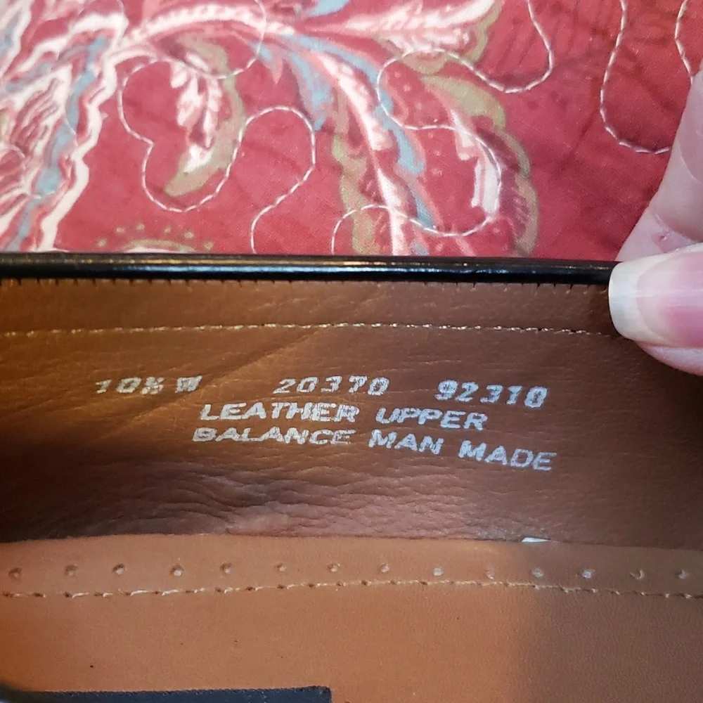 VGUC- Bostonian Classics ‘Kiltie’  Leather WIDE Width Dress Loafers